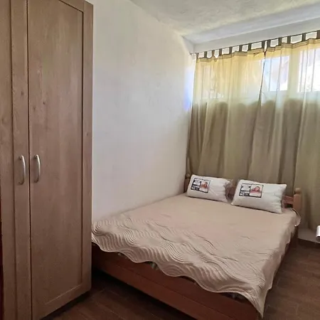 Cozy Fully Furnished With Garden